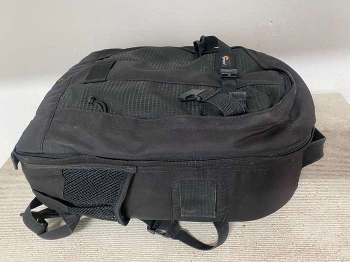 LOWEPRO  CAMERA BAG IN GOOD  CONDITION